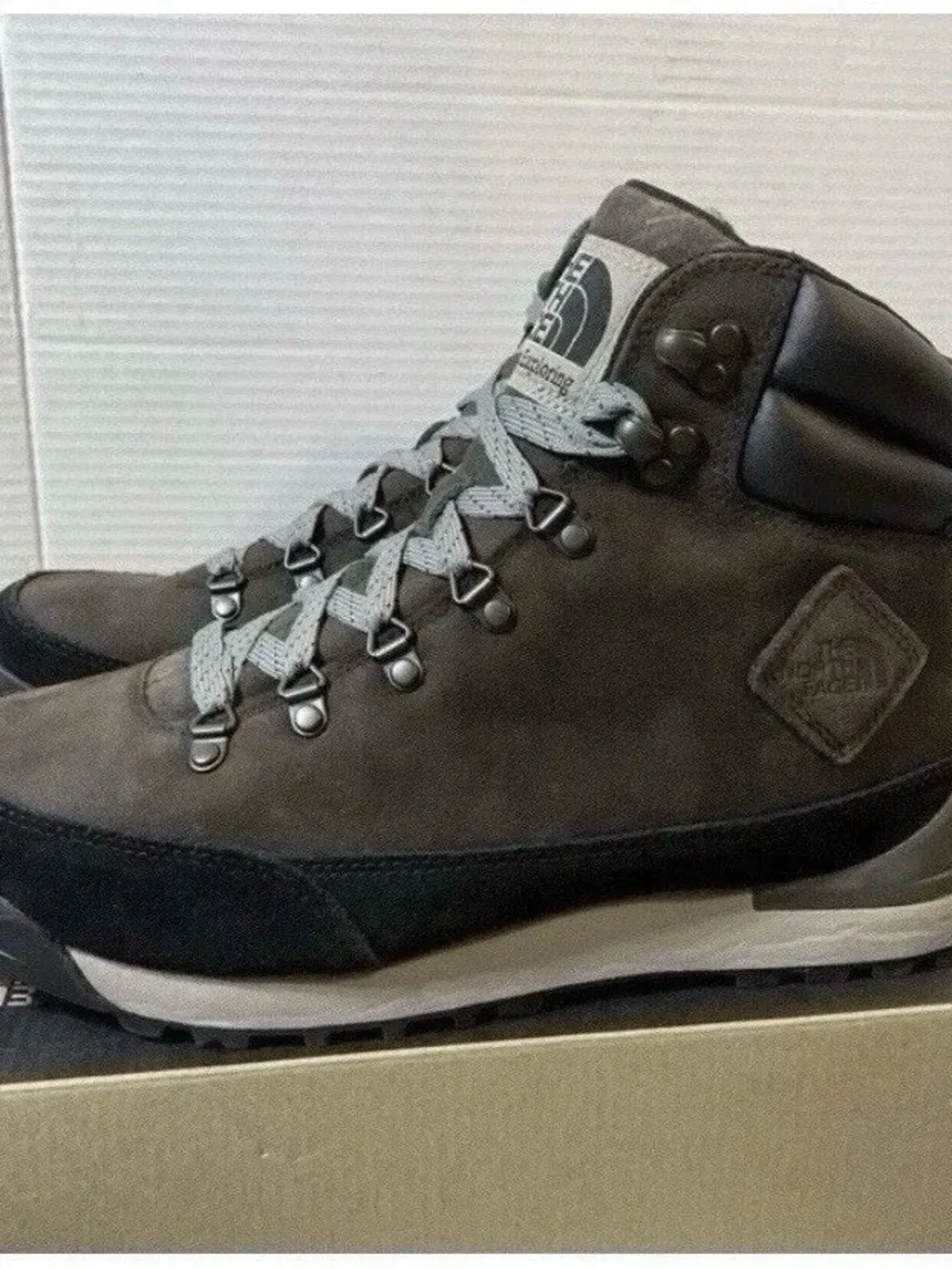 The North Face Back To Berkeley IV Waterproof Hiking Boots Snow Winter 14 NWT!